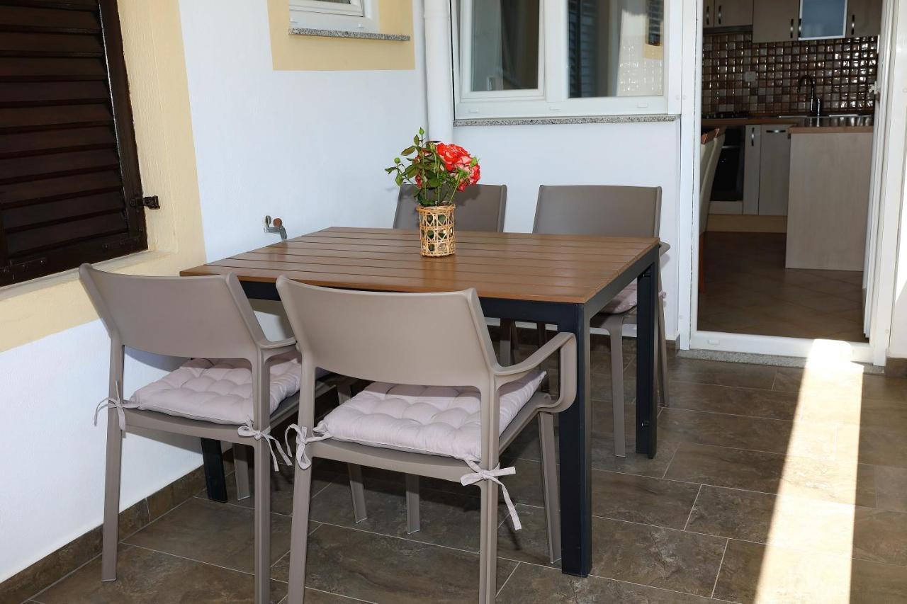 Apartmani Bruno Bibinje Kültér fotó